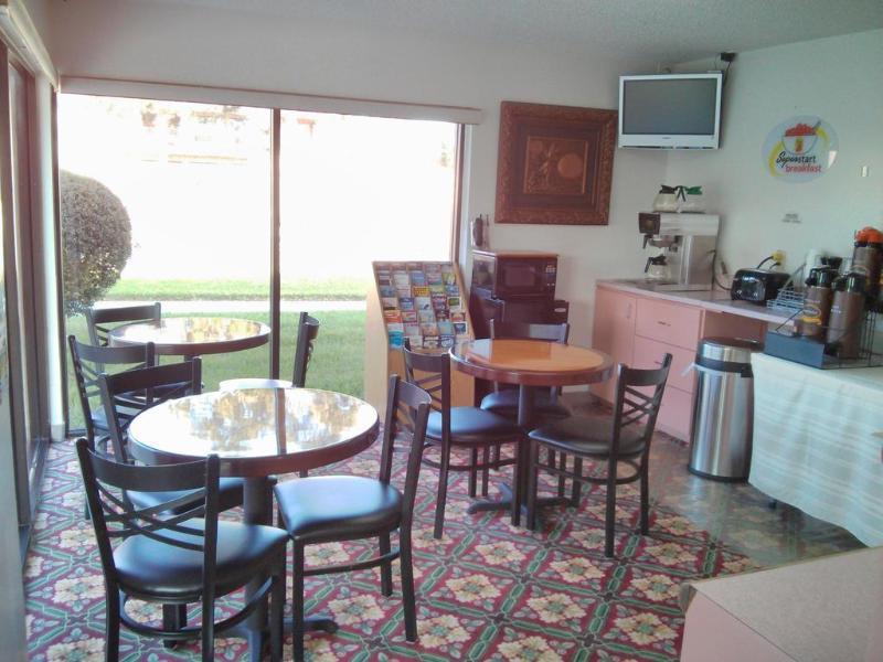 Redfinn Inn Fort Pierce Ngoại thất bức ảnh