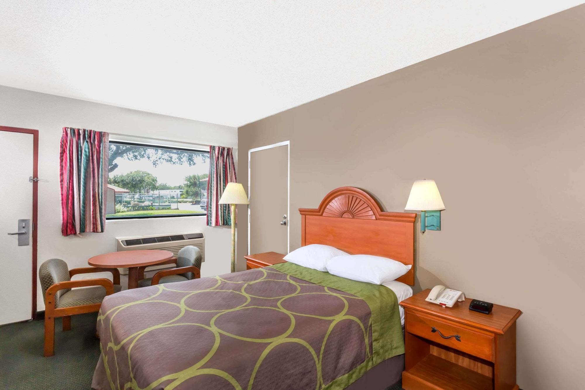 Redfinn Inn Fort Pierce Ngoại thất bức ảnh