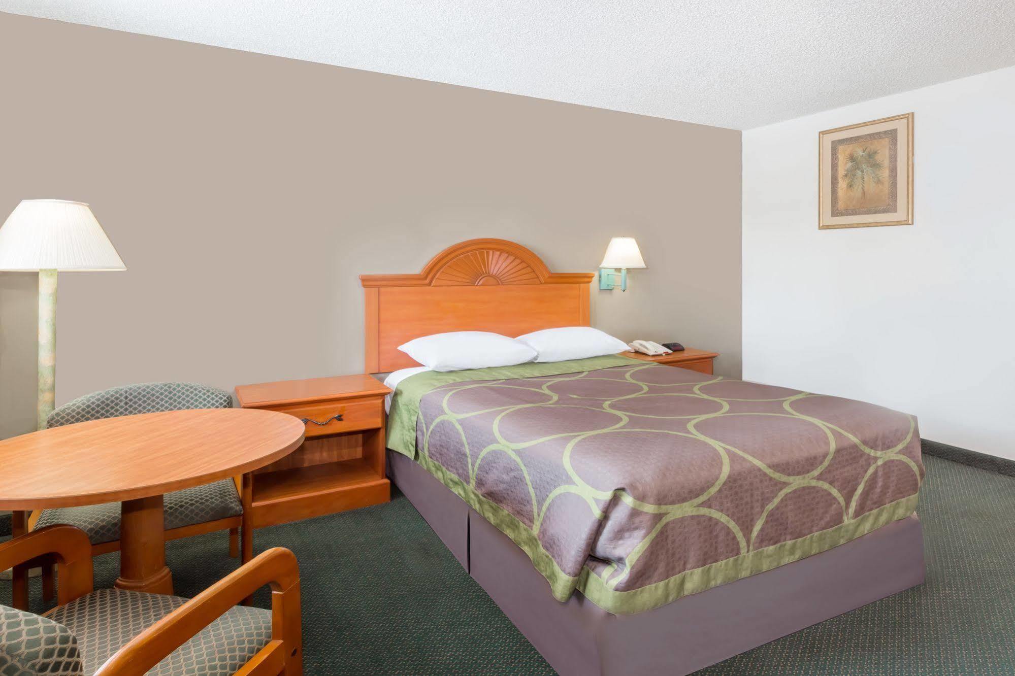 Redfinn Inn Fort Pierce Ngoại thất bức ảnh